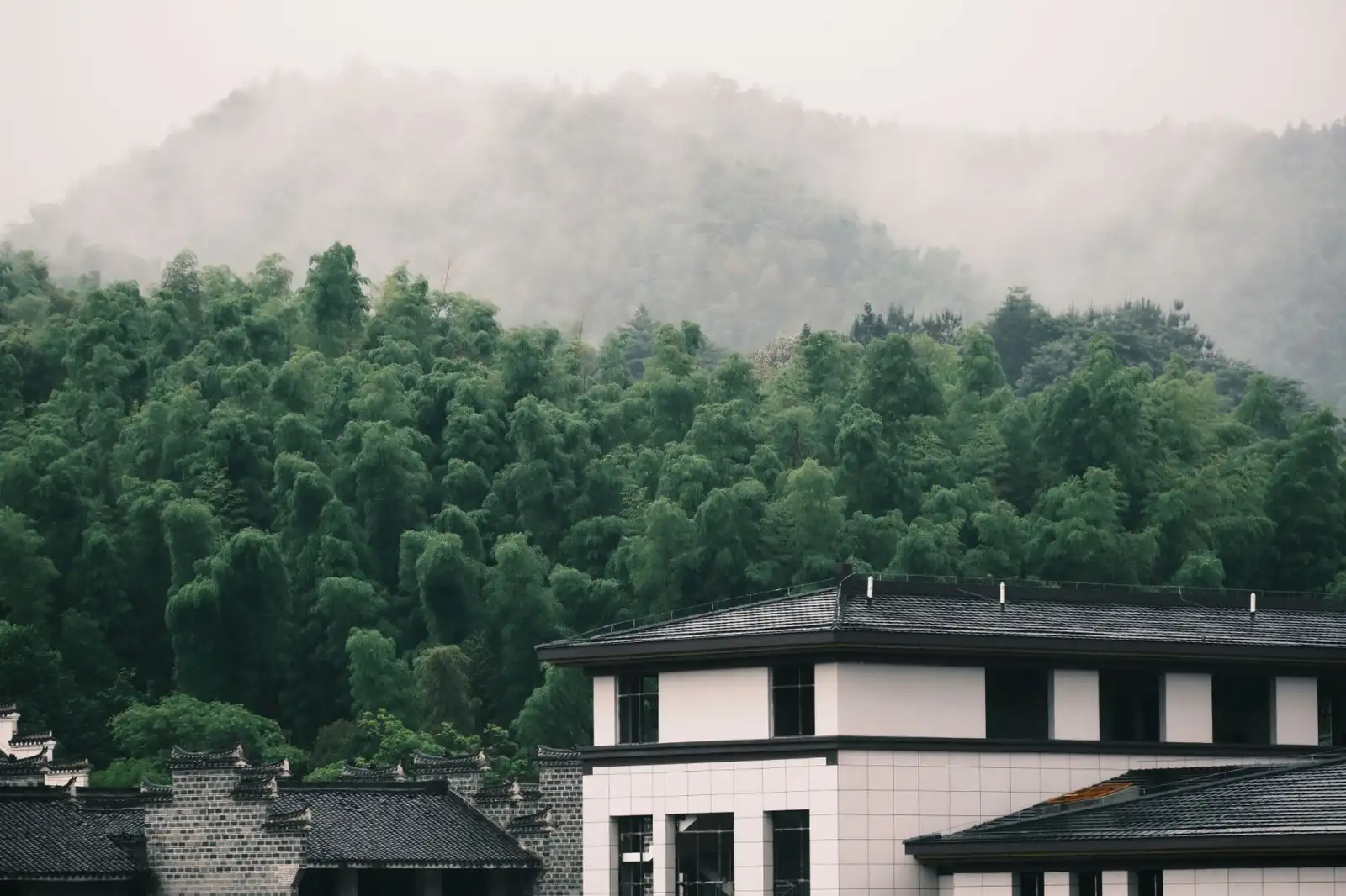 工业互联网平台选型指南：鲤轩科技技术方案对比与建议