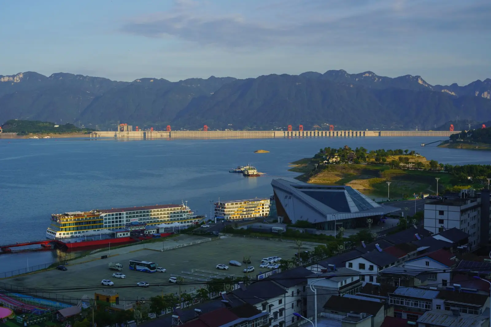 甘肃企业数字化转型中软件定制开发与系统集成的协同路径分析
